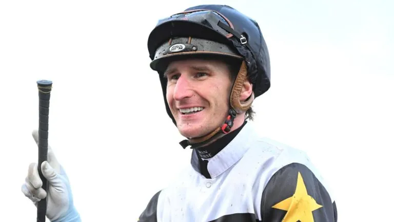 DISNECK SILENCES DOUBTERS Image