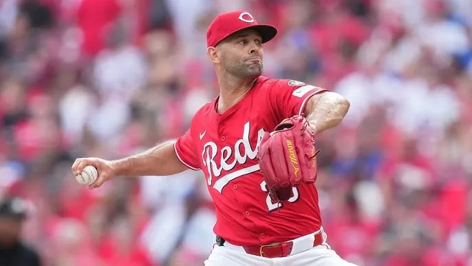 Opinion: The Rays overpaid for starting pitcher Nick Martinez Image