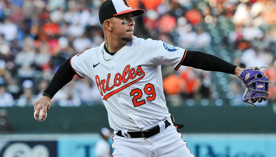 Cardinals sign third baseman Ramon Urias Image