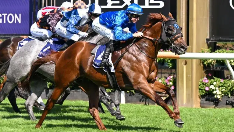 TENTRYIS BLASTS OPPONENTS AWAY Image