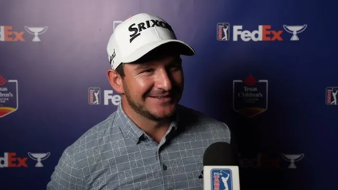 Opinion: Alejandro Tosti deserves praise for creativity in finding love at Valspar Championship Image