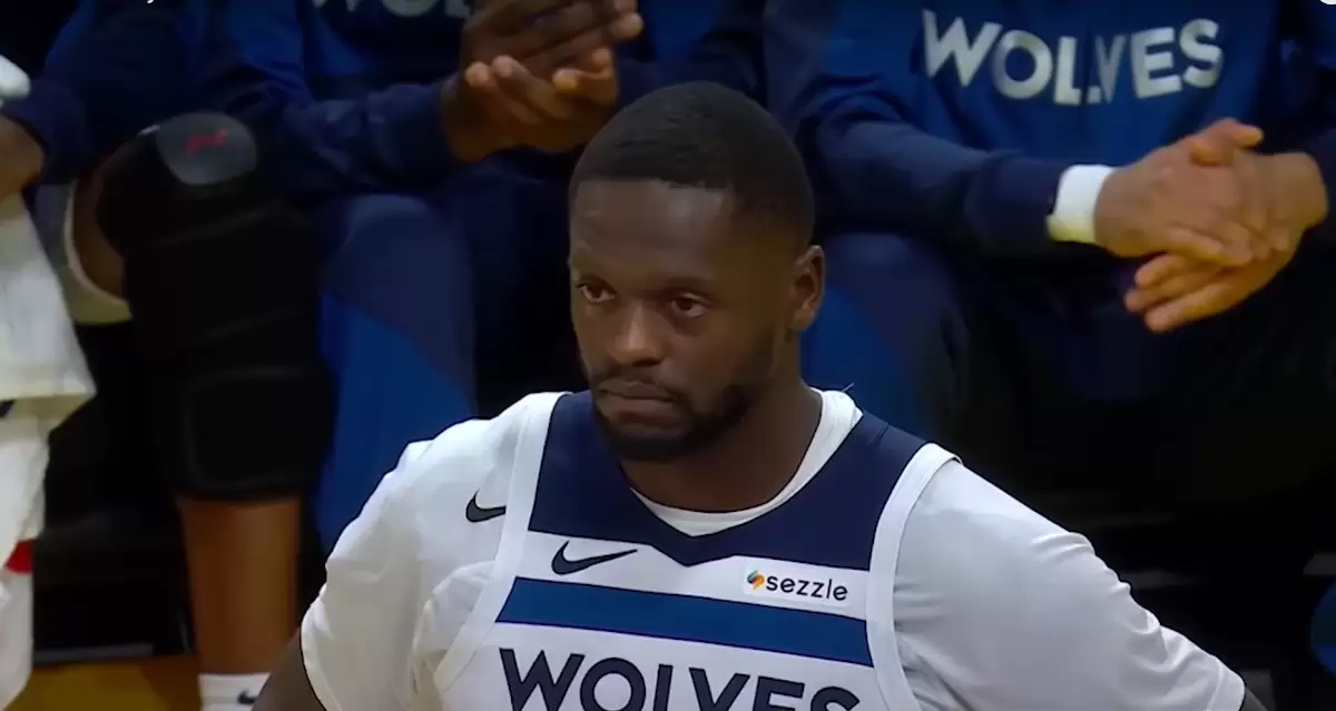 Timberwolves have historic overtime comeback in win over the Rockets Image