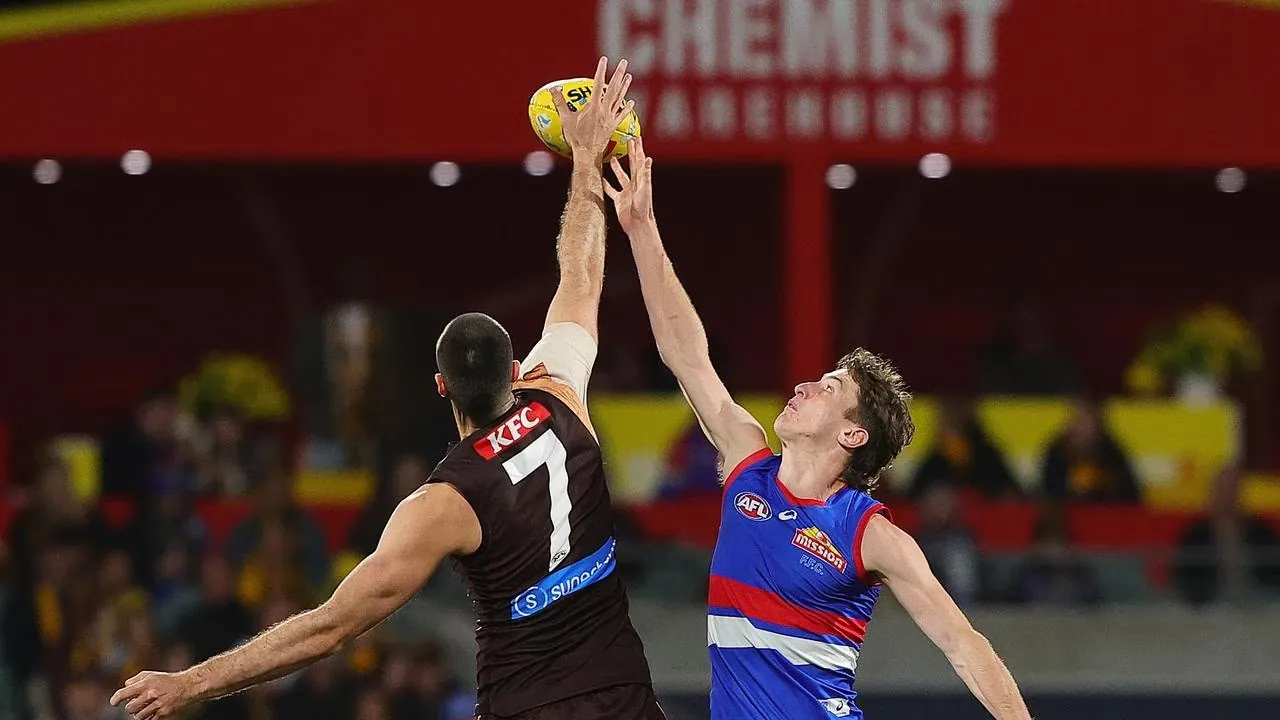 AFL: Hawthorn vs Western Bulldogs – Match Insights & Our Tips Image