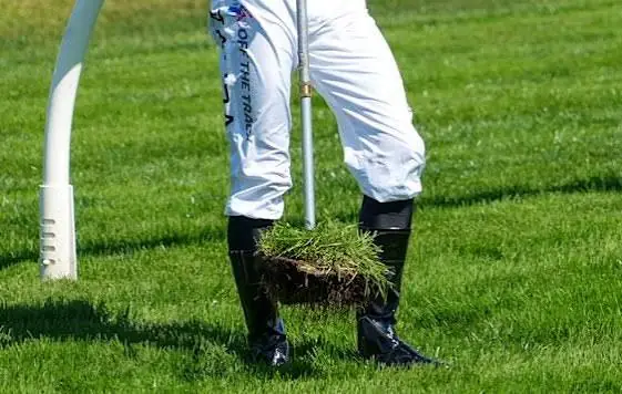 Racing: “Claim Is Nonsense” MRC Blasts Jockeys Over Caulfield Track Safety Scare Image