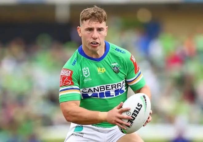 George Williams Joins Dolphins on Two-Year Deal From 2027 Image