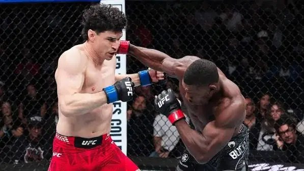 Mike Malott Knocks Out Joaquin Buckley at UFC Edmonton Image