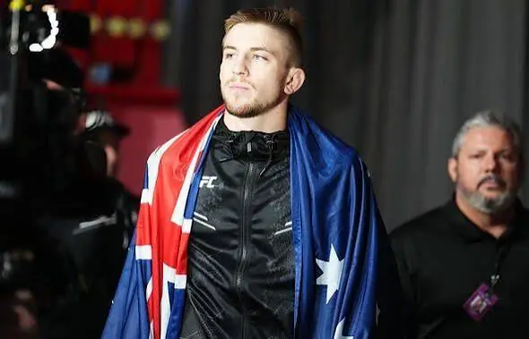 Tom Nolan Faces Renato Moicano in First UFC Main Event Image