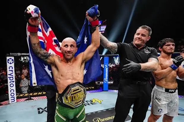 Alexander Volkanovski Would Retire for Justin Gaethje Superfight Image