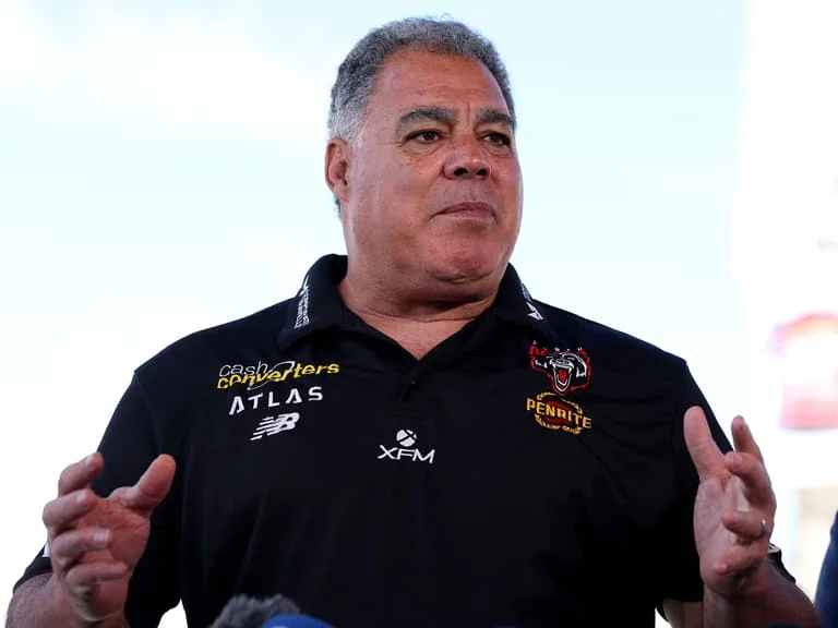 ‘Don’t read the papers’: Meninga cracks back at Bears boss sacking rumours Image
