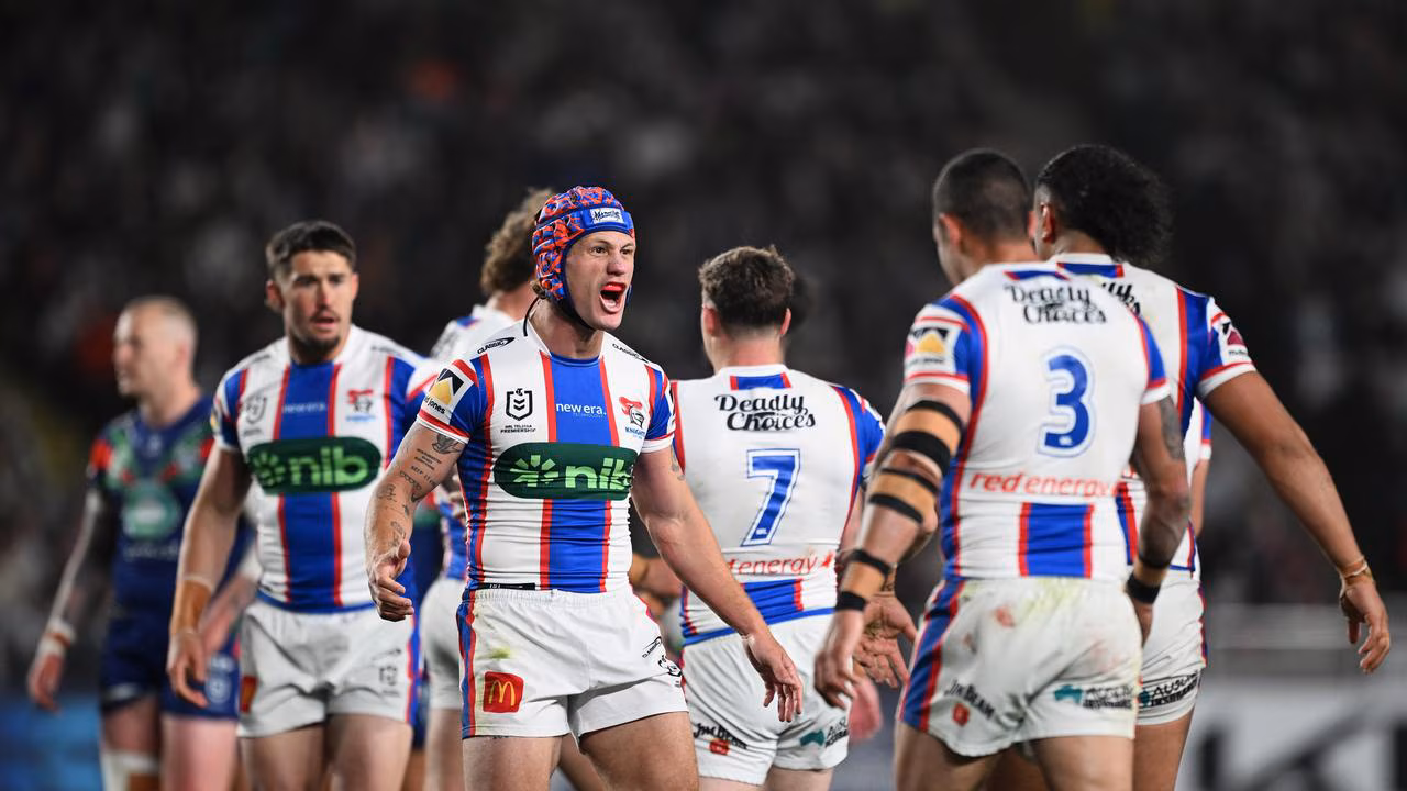 NRL: 12-Man Knights Stun Panthers as Nathan Cleary Suffers Compound Ankle Fracture Image