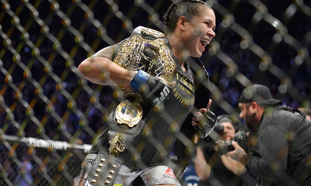 UFC 232: Amanda Nunes Champ-Champ, Jones Regains Belt