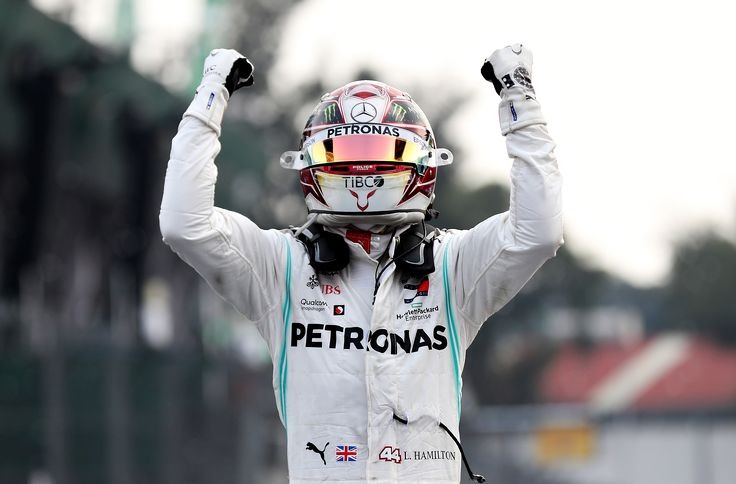 Lewis Hamilton Wins A Dramatic Mexico Grand Prix