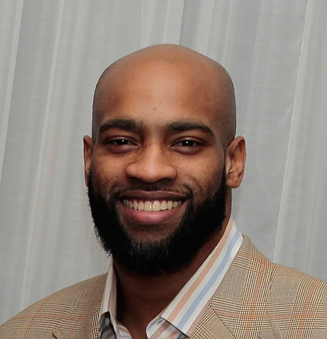 Vince Carter and Tracy McGrady become part owners of the Buffalo Bills