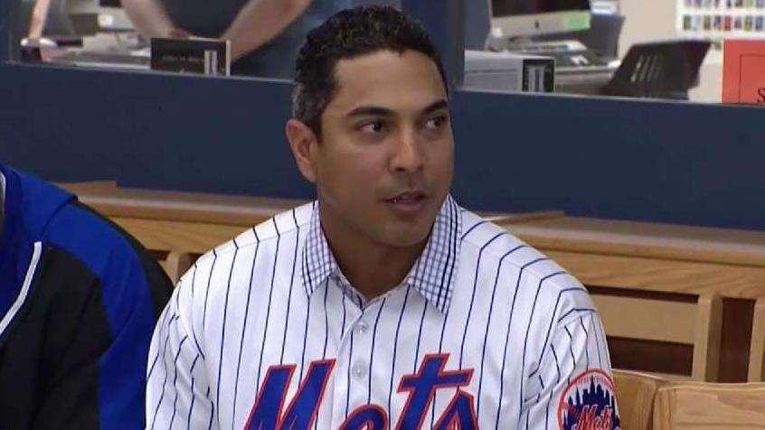 NY Mets introduce Luis Rojas as new manager