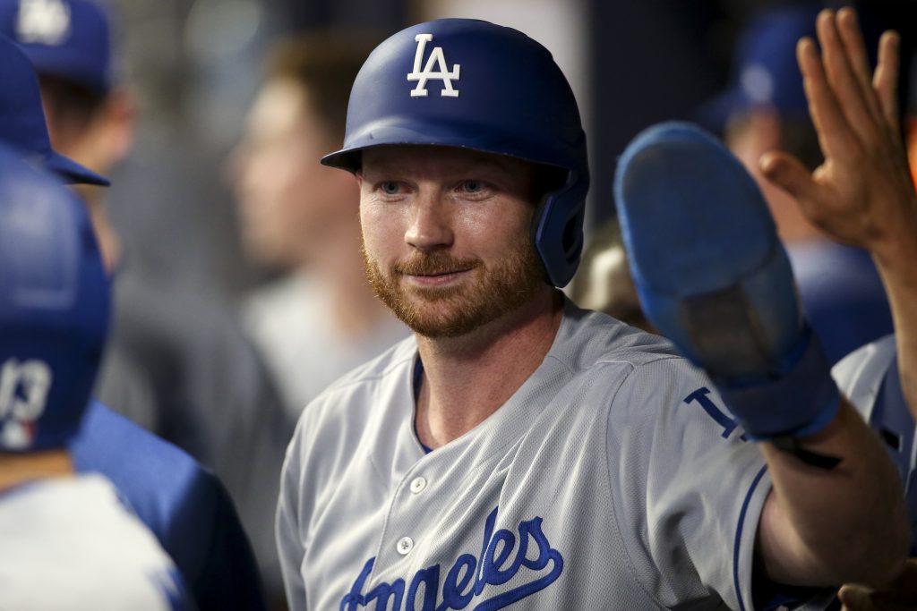 Dodgers trade outfielder Kyle Garlick to the Phillies