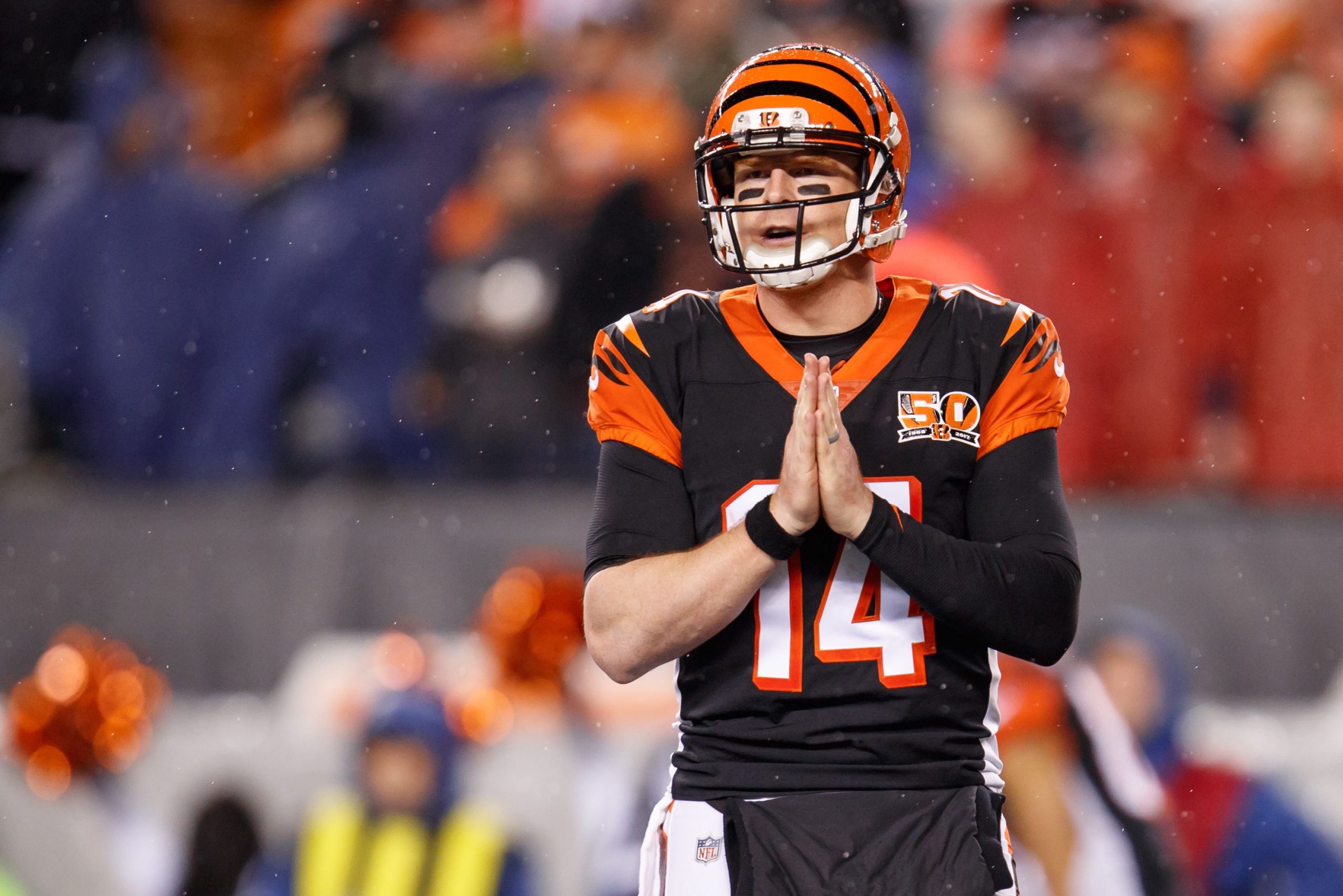Cowboys sign Andy Dalton to a one-year contract