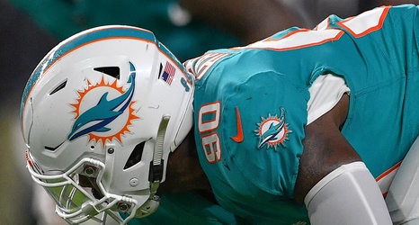 Miami Dolphins trade DE Charles Harris to the Atlanta Falcons, NFL News