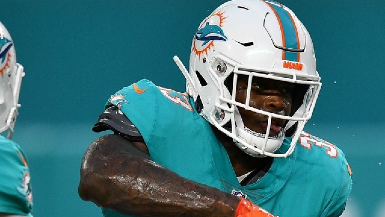 Kalen Ballage traded from the Dolphins to the Jets