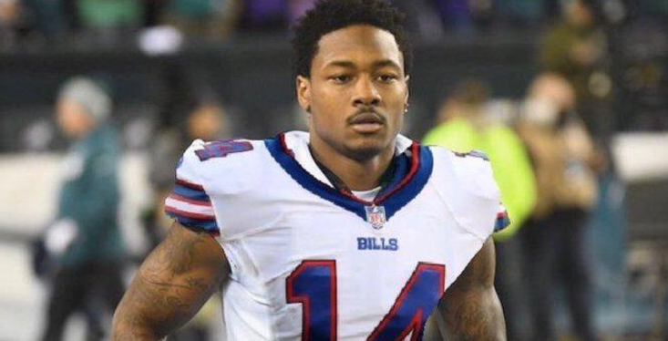 Texans acquire wide receiver Stefon Diggs and cornerback Myles Bryant