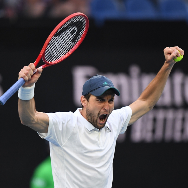 Aslan Karatsev delivers gigantic third round upset at Australian Open