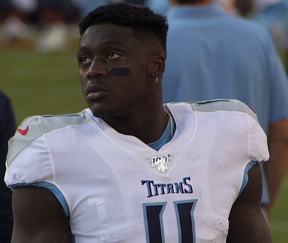 Titans trade star wide receiver A.J. Brown to the Eagles