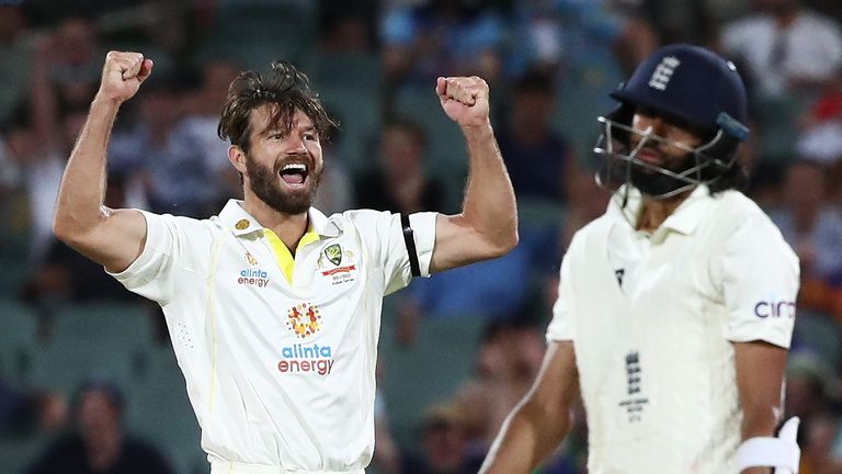 Australia enter final day with eyes on 2-0 series lead