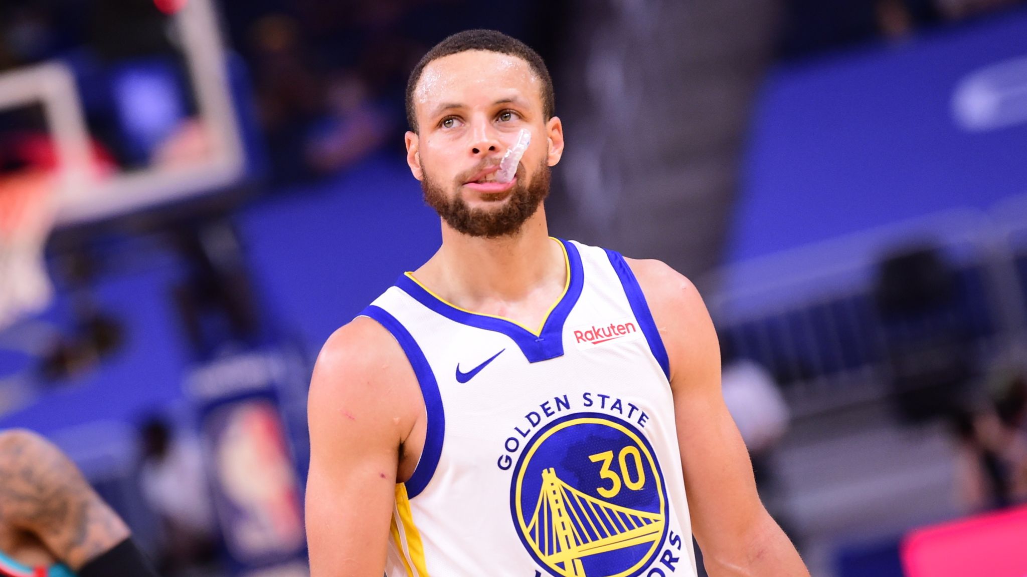 Stephen Curry sets Warriors record for most field goals made