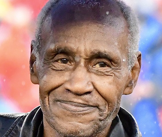 NFL Hall of Fame wide receiver Charley Taylor dies at the age of 80