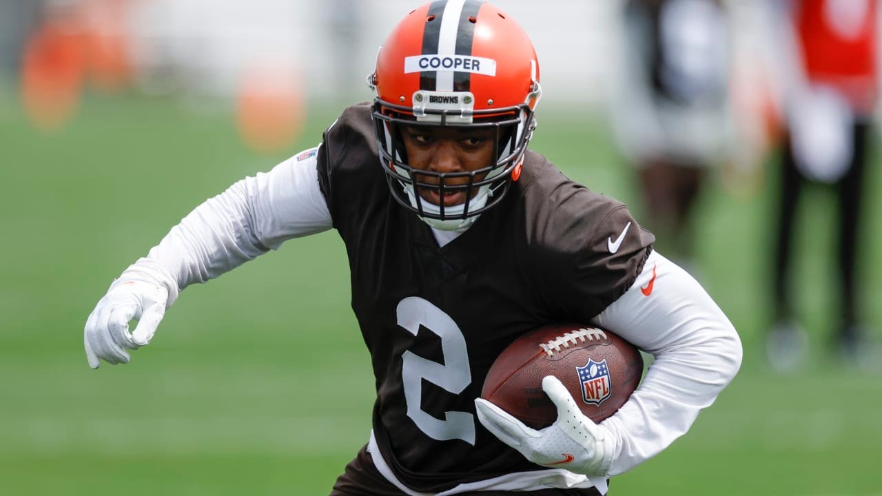 Browns trade wide receiver Amari Cooper to Bills