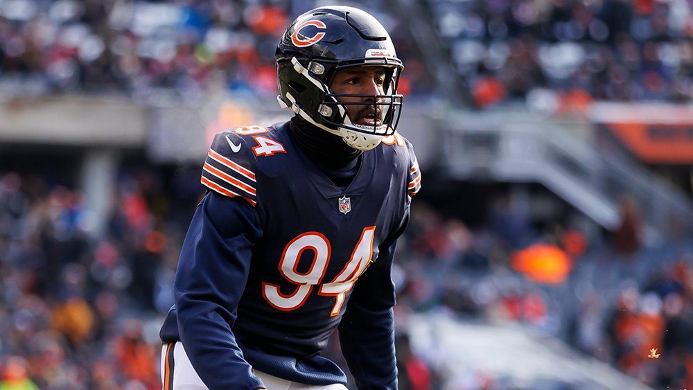 Bears trade defensive end Robert Quinn to the Eagles 