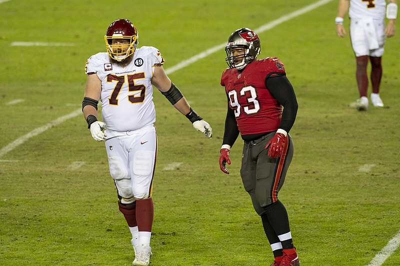 Philadelphia Eagles defensive lineman Linval Joseph and Ndamukong