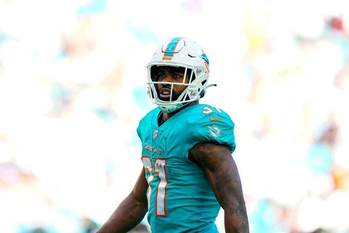 Dolphins running back Raheem Mostert out with a thumb injury