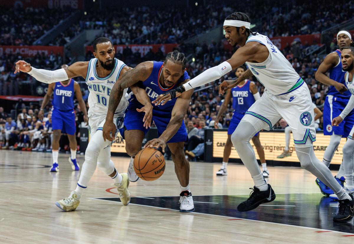 Timberwolves dismantle Clippers, reclaim No.1 seed