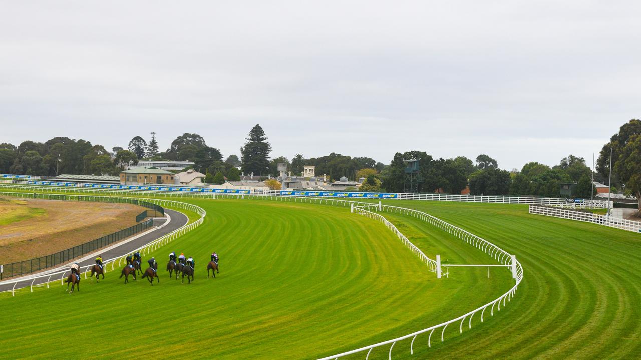 FREE: Caulfield Heath Tip Sheet & Staking Plan: Wednesday 20th November