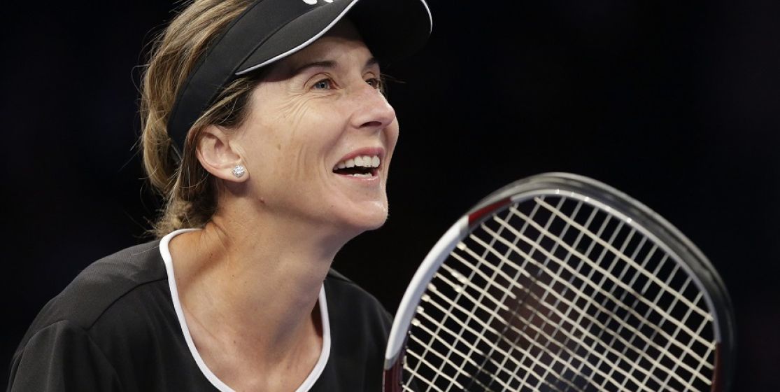 Former tennis star Monica Seles diagnosed with maysthenia gravis