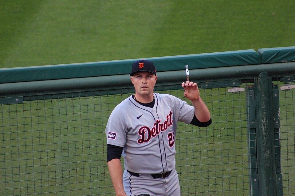 Tarik Skubal and Paul Skenes win 2025 Cy Young Awards