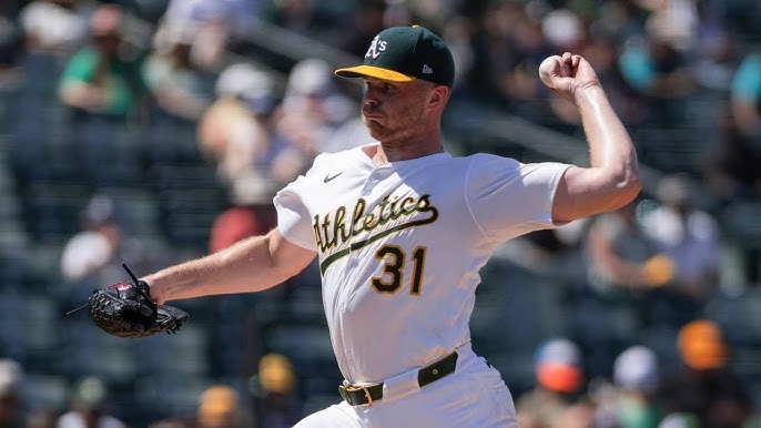 White Sox and Cubs add pitchers