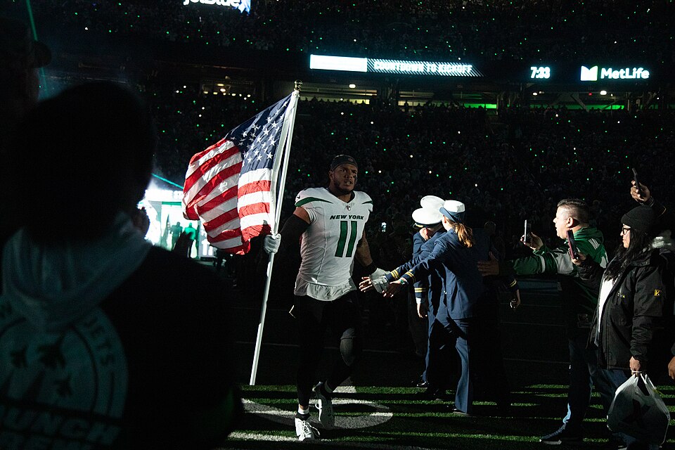 Jets trade LB Jermaine Johnson II to Titans for DT T’Vondre Sweat