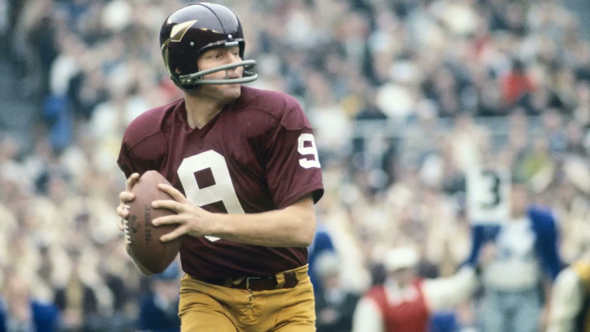 Hall of Fame quarterback Sonny Jurgensen dies at age 91