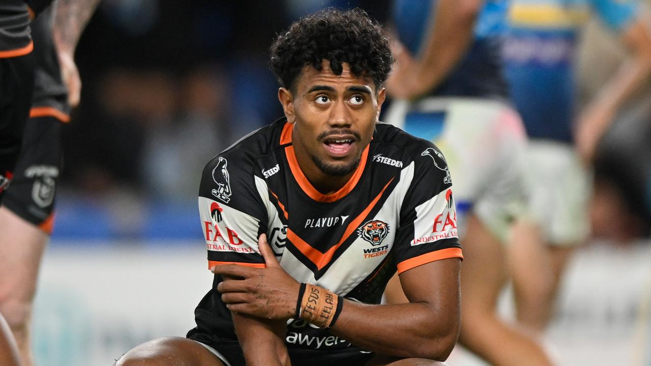 Tigers put two contracts in front of Bula, will let him choose better deal