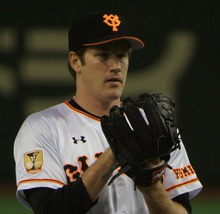 Nationals sign starting pitcher Miles Mikolas