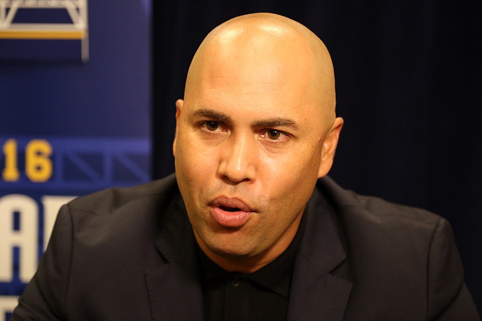 Opinion: Mets ignore Astros incident and retire Carlos Beltran’s number 15
