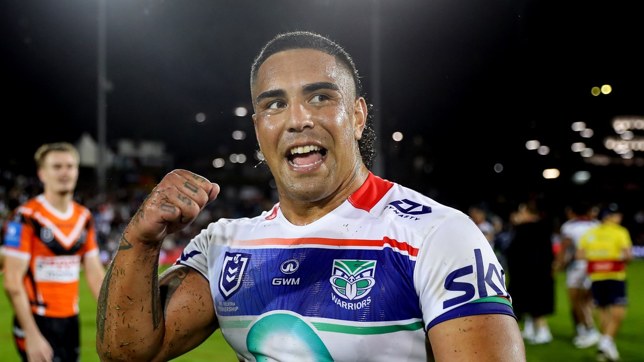 ‘Thriving’ Clark to stay as Warriors lock through to end of the decade