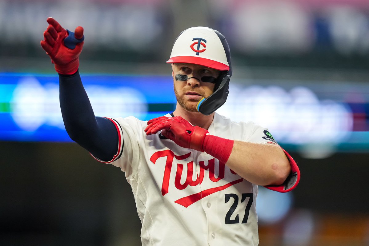 Twins catcher Ryan Jeffers out long term with a broken wrist
